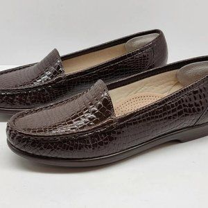 SAS Simplify 5.5 M Brown Leather Loafers Croc Embossed Womens Comfort Shoes